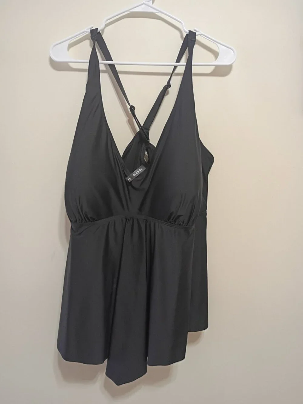 Torrid tankini black bathing suit top Size 4
